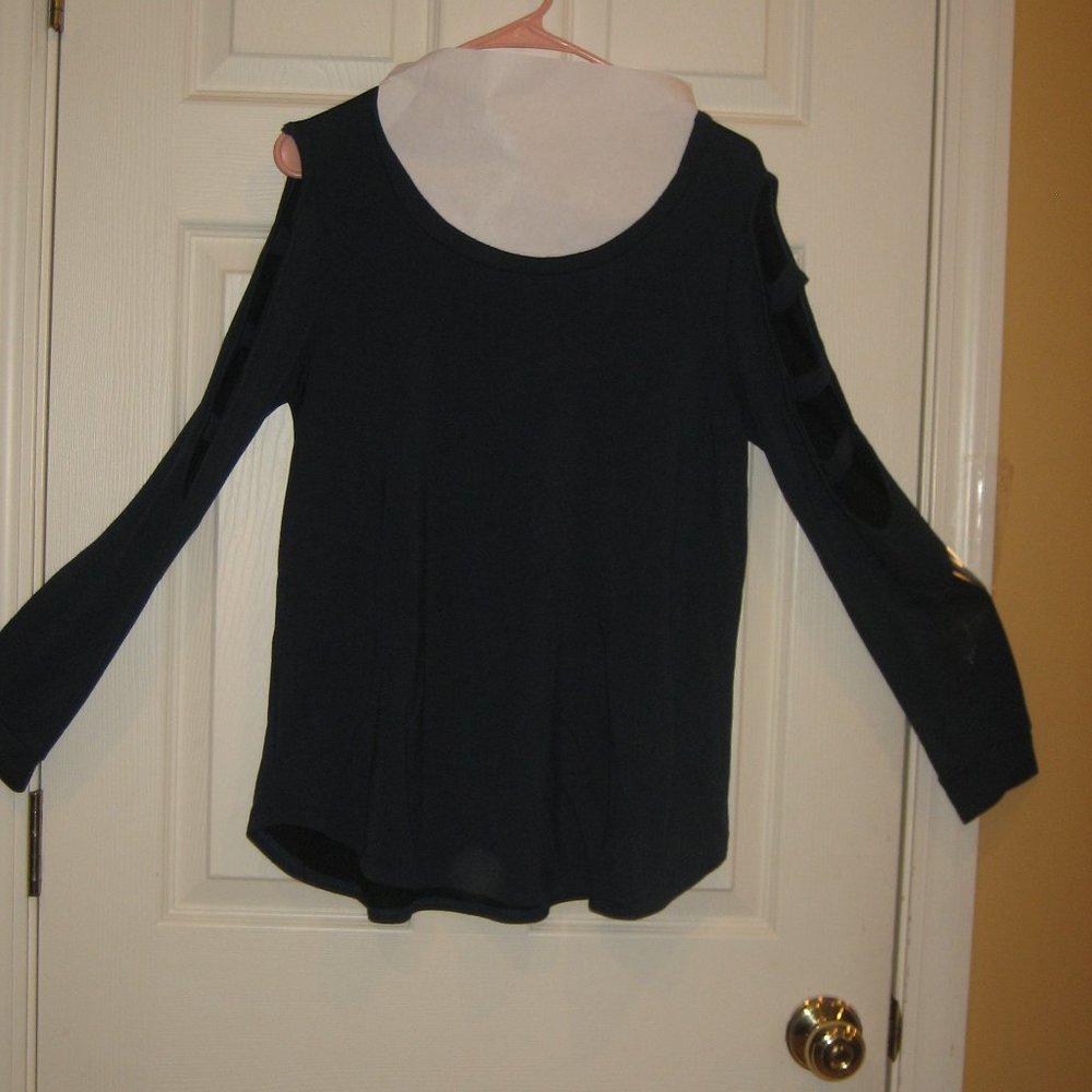Long Sleeve cut out caged sleeve navy blue top Size M